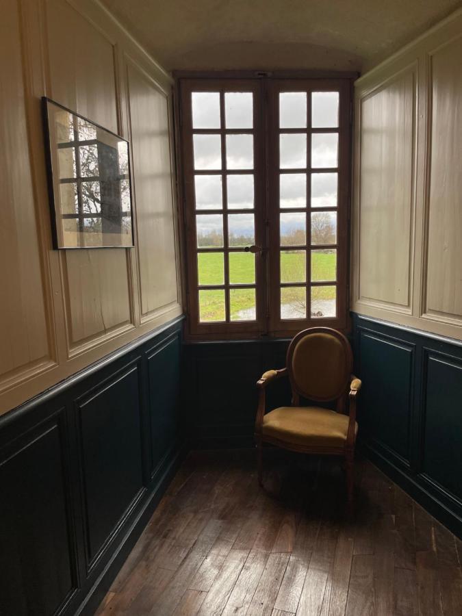 Un Chateau En Bourgogne Saincaize-Meauce Exteriér fotografie